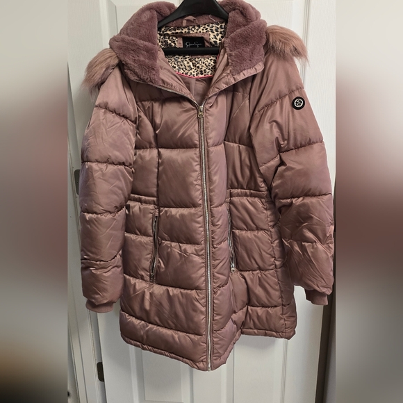 Ladies Mauve Puffer Jacket - Picture 1 of 8